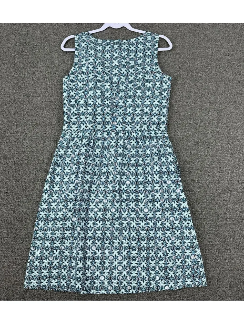 Brooks Brothers 346 Women's 12 Blue Sleeveless Geometric/Floral Dress Preppy - Picture 2 of 7